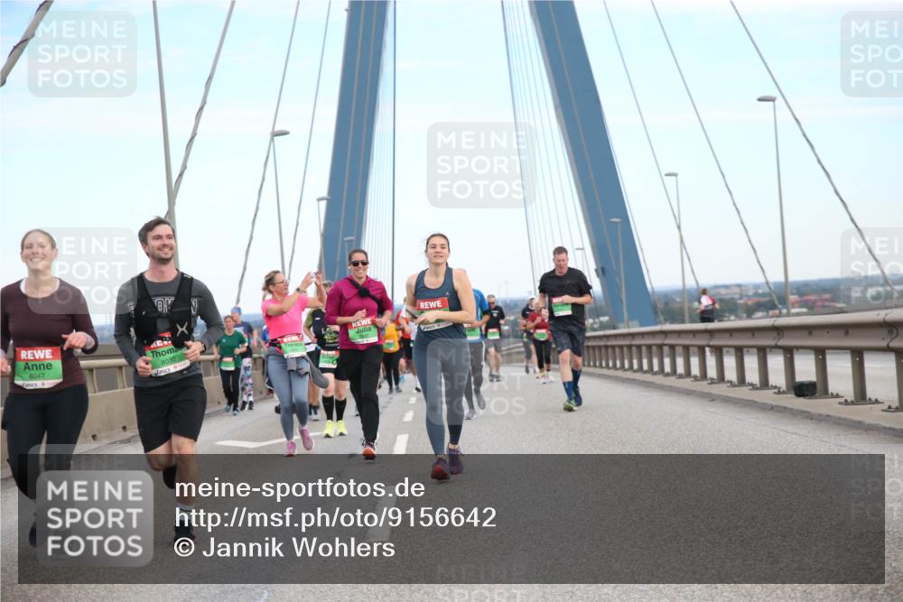 03.10.2025 - Köhlbrandbrückenlauf Jannik Wohlers http://msf.ph/oto/9156642 03.10.2025 15:32:24 Position 1 8047, 8030 meine-sportfotos.de