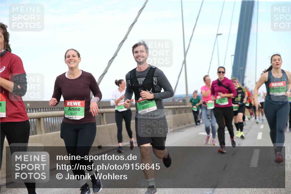 03.10.2025 - Köhlbrandbrückenlauf Jannik Wohlers http://msf.ph/oto/9156645 03.10.2025 15:32:25 Position 1 8047, 8030, 7839 meine-sportfotos.de