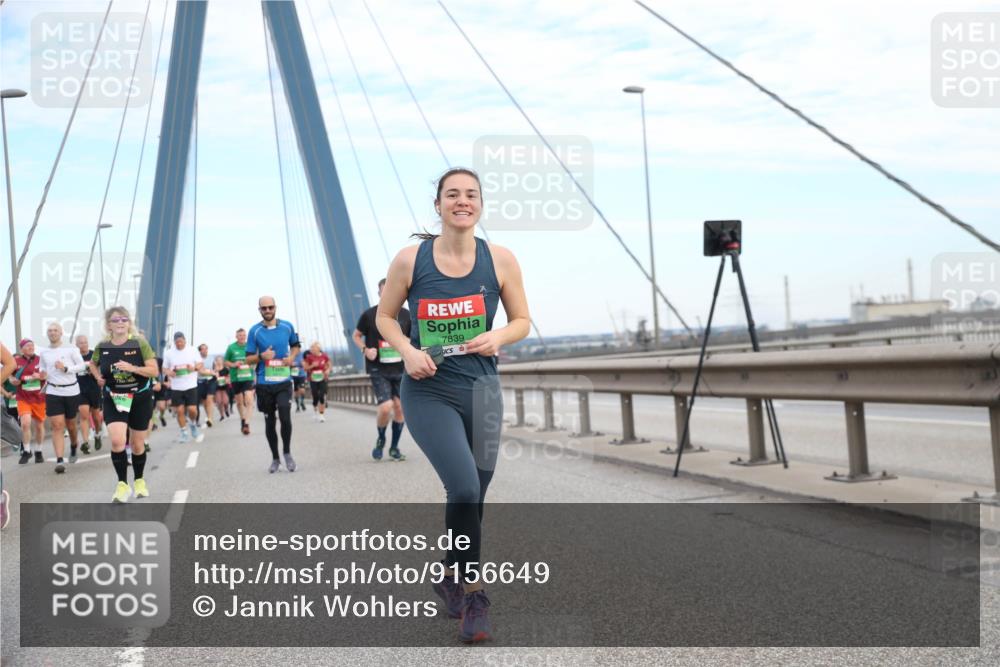 03.10.2025 - Köhlbrandbrückenlauf Jannik Wohlers http://msf.ph/oto/9156649 03.10.2025 15:32:27 Position 1 7839 meine-sportfotos.de