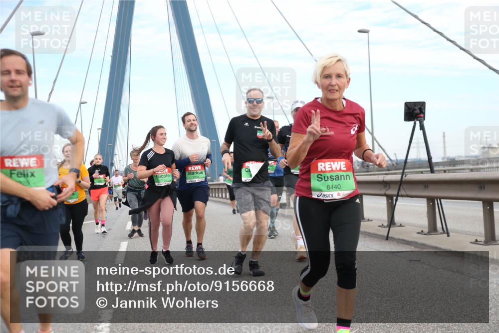 03.10.2025 - Köhlbrandbrückenlauf Jannik Wohlers http://msf.ph/oto/9156668 03.10.2025 15:32:35 Position 1 7214, 8440 meine-sportfotos.de