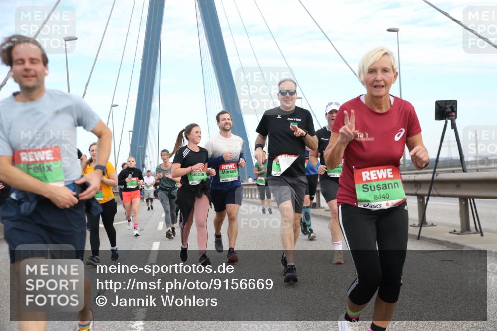03.10.2025 - Köhlbrandbrückenlauf Jannik Wohlers http://msf.ph/oto/9156669 03.10.2025 15:32:35 Position 1 7214, 8016, 11, 8440 meine-sportfotos.de
