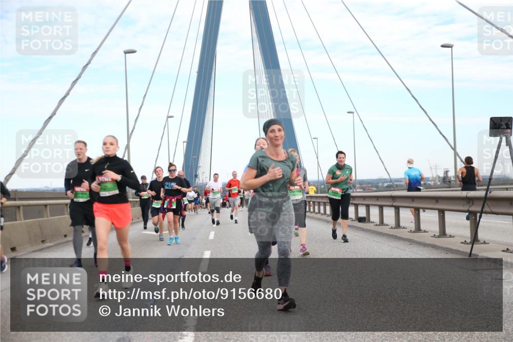 03.10.2025 - Köhlbrandbrückenlauf Jannik Wohlers http://msf.ph/oto/9156680 03.10.2025 15:32:37 Position 1 21 meine-sportfotos.de