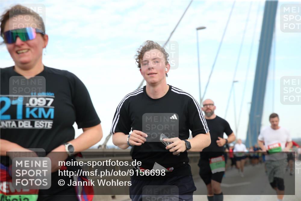 03.10.2025 - Köhlbrandbrückenlauf Jannik Wohlers http://msf.ph/oto/9156698 03.10.2025 15:32:42 Position 1 097, 21 meine-sportfotos.de