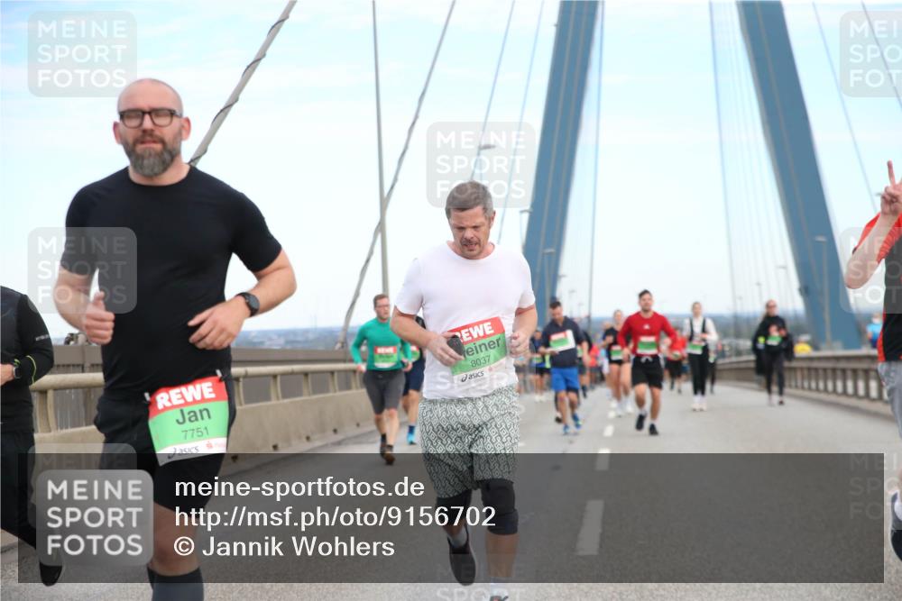 03.10.2025 - Köhlbrandbrückenlauf Jannik Wohlers http://msf.ph/oto/9156702 03.10.2025 15:32:43 Position 1 7751, 8037 meine-sportfotos.de