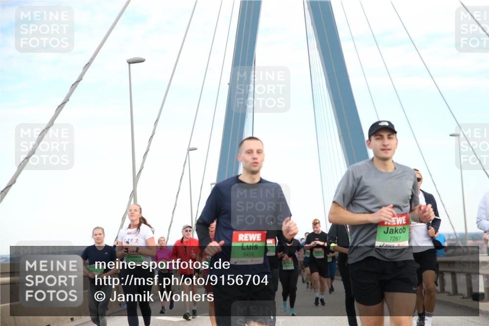 03.10.2025 - Köhlbrandbrückenlauf Jannik Wohlers http://msf.ph/oto/9156704 03.10.2025 15:33:14 Position 1 8456, 8819, 7267 meine-sportfotos.de