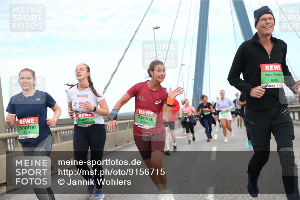03.10.2025 - Köhlbrandbrückenlauf Jannik Wohlers http://msf.ph/oto/9156715 03.10.2025 15:33:17 Position 1 2025, 8819, 9069, 8504, 8480 meine-sportfotos.de