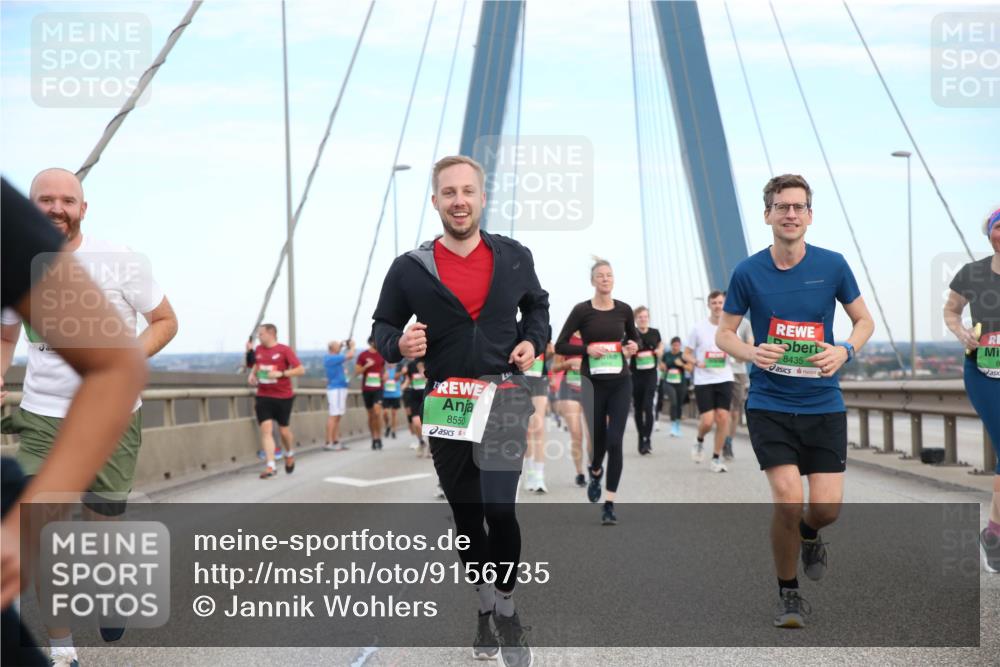 03.10.2025 - Köhlbrandbrückenlauf Jannik Wohlers http://msf.ph/oto/9156735 03.10.2025 15:33:21 Position 1 8550, 84352 meine-sportfotos.de