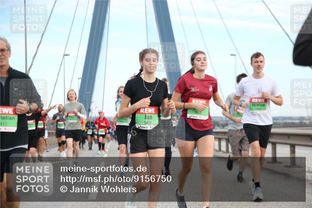 03.10.2025 - Köhlbrandbrückenlauf Jannik Wohlers http://msf.ph/oto/9156750 03.10.2025 15:33:25 Position 1 411, 9412, 9413, 8952 meine-sportfotos.de