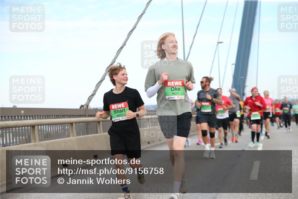03.10.2025 - Köhlbrandbrückenlauf Jannik Wohlers http://msf.ph/oto/9156758 03.10.2025 15:33:28 Position 1 9622, 9621 meine-sportfotos.de