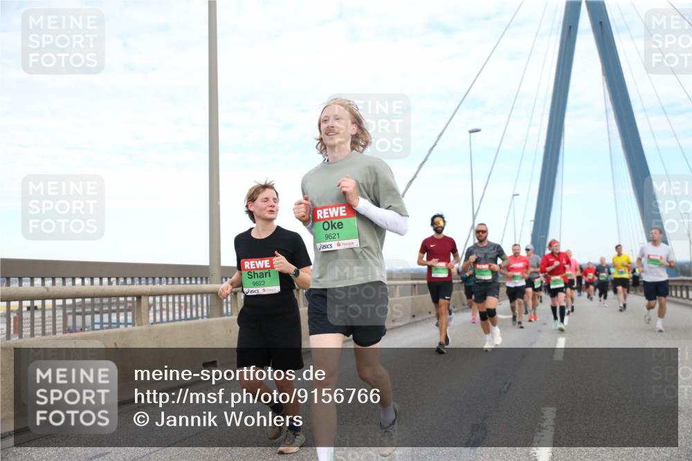 03.10.2025 - Köhlbrandbrückenlauf Jannik Wohlers http://msf.ph/oto/9156766 03.10.2025 15:33:29 Position 1 9622, 9621 meine-sportfotos.de