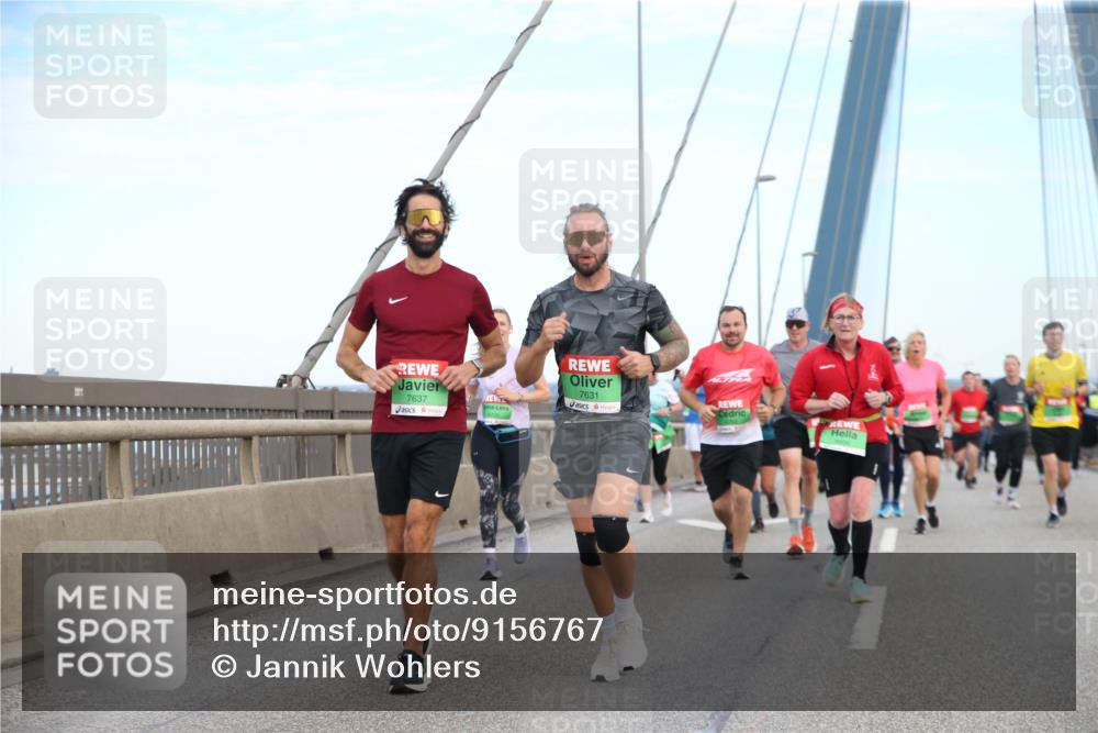 03.10.2025 - Köhlbrandbrückenlauf Jannik Wohlers http://msf.ph/oto/9156767 03.10.2025 15:33:30 Position 1 7637, 7631 meine-sportfotos.de