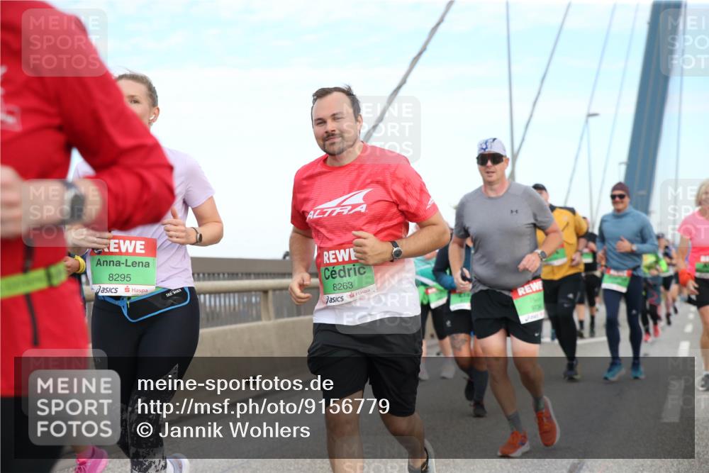 03.10.2025 - Köhlbrandbrückenlauf Jannik Wohlers http://msf.ph/oto/9156779 03.10.2025 15:33:33 Position 1 8295, 8263 meine-sportfotos.de