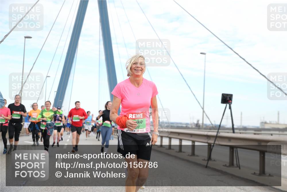 03.10.2025 - Köhlbrandbrückenlauf Jannik Wohlers http://msf.ph/oto/9156786 03.10.2025 15:33:36 Position 1 9 meine-sportfotos.de