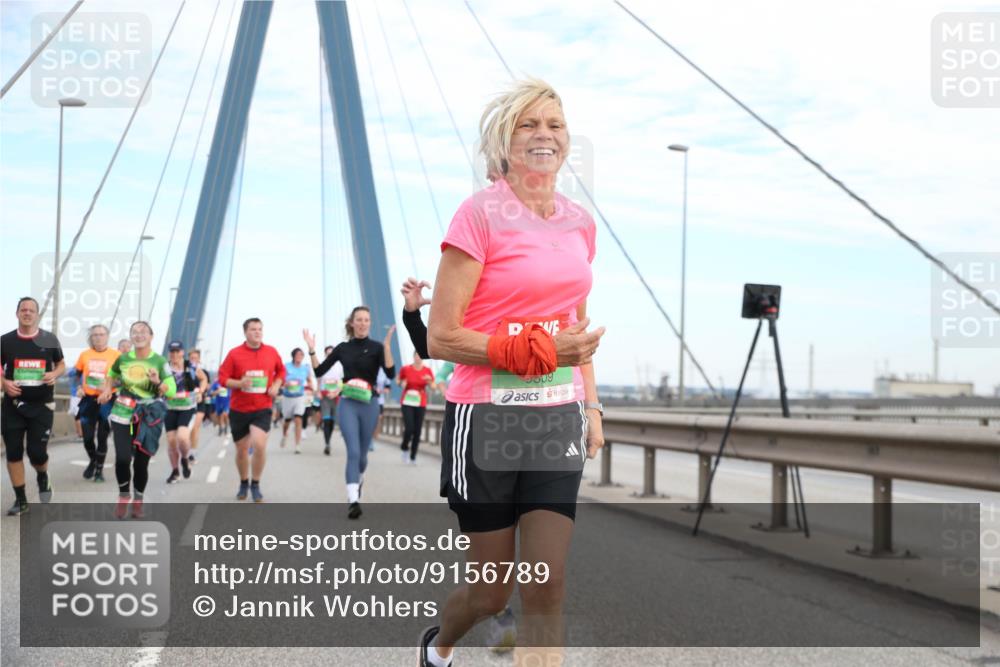 03.10.2025 - Köhlbrandbrückenlauf Jannik Wohlers http://msf.ph/oto/9156789 03.10.2025 15:33:36 Position 1  meine-sportfotos.de