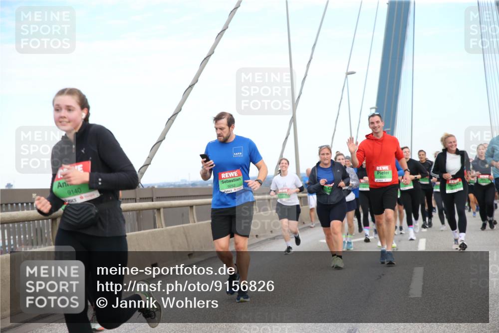 03.10.2025 - Köhlbrandbrückenlauf Jannik Wohlers http://msf.ph/oto/9156826 03.10.2025 15:33:48 Position 1 9140, 9252 meine-sportfotos.de
