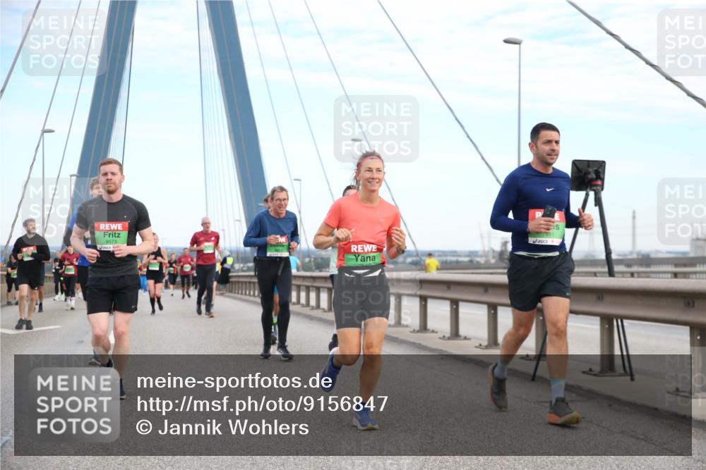 03.10.2025 - Köhlbrandbrückenlauf Jannik Wohlers http://msf.ph/oto/9156847 03.10.2025 15:33:56 Position 1 9573, 1111 meine-sportfotos.de