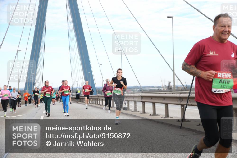 03.10.2025 - Köhlbrandbrückenlauf Jannik Wohlers http://msf.ph/oto/9156872 03.10.2025 15:34:09 Position 1 8574 meine-sportfotos.de