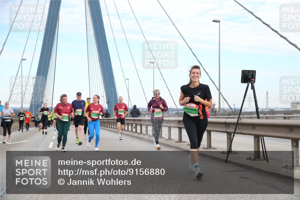 03.10.2025 - Köhlbrandbrückenlauf Jannik Wohlers http://msf.ph/oto/9156880 03.10.2025 15:34:11 Position 1 8595 meine-sportfotos.de