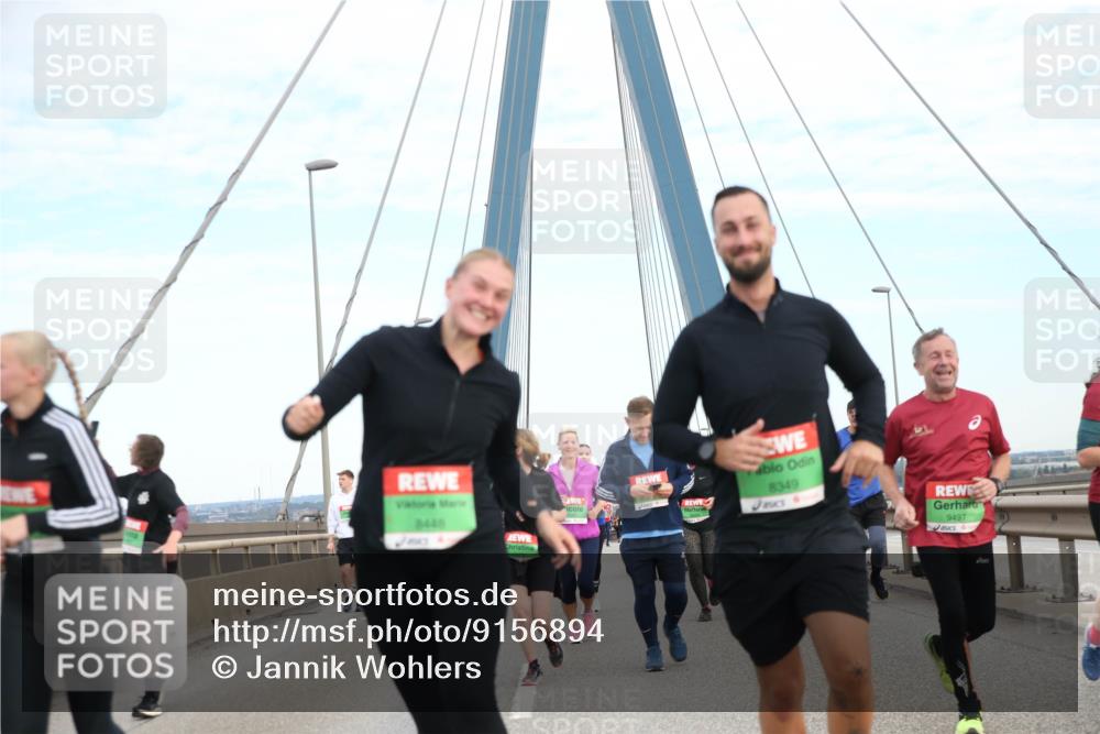 03.10.2025 - Köhlbrandbrückenlauf Jannik Wohlers http://msf.ph/oto/9156894 03.10.2025 15:34:37 Position 1 8448, 8349, 9497 meine-sportfotos.de