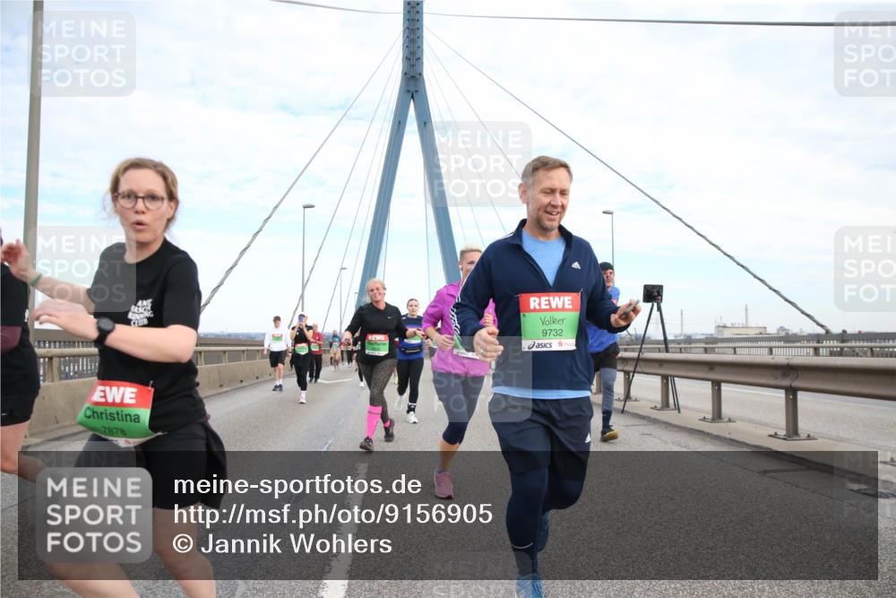03.10.2025 - Köhlbrandbrückenlauf Jannik Wohlers http://msf.ph/oto/9156905 03.10.2025 15:34:41 Position 1 7878, 9732 meine-sportfotos.de