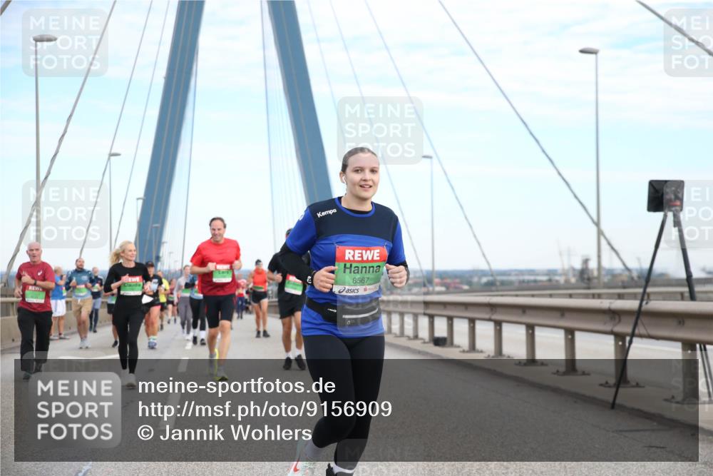 03.10.2025 - Köhlbrandbrückenlauf Jannik Wohlers http://msf.ph/oto/9156909 03.10.2025 15:34:42 Position 1 8567 meine-sportfotos.de