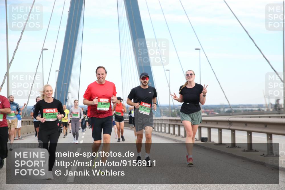 03.10.2025 - Köhlbrandbrückenlauf Jannik Wohlers http://msf.ph/oto/9156911 03.10.2025 15:34:44 Position 1 7707, 7755, 7038 meine-sportfotos.de