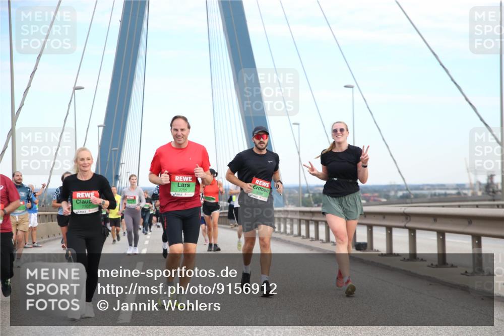 03.10.2025 - Köhlbrandbrückenlauf Jannik Wohlers http://msf.ph/oto/9156912 03.10.2025 15:34:44 Position 1 7707, 7755, 7038 meine-sportfotos.de