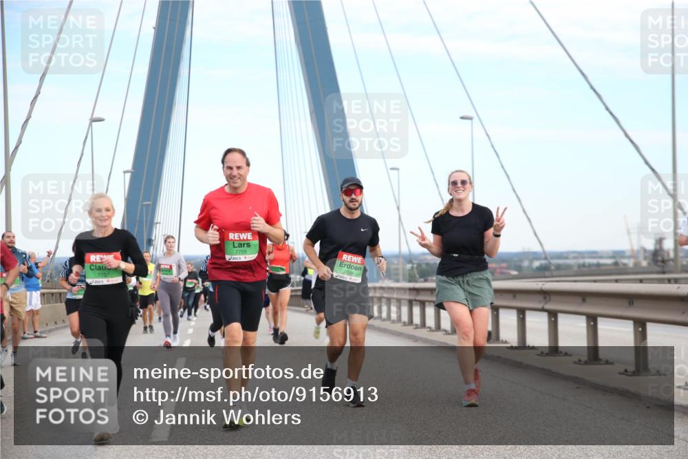 03.10.2025 - Köhlbrandbrückenlauf Jannik Wohlers http://msf.ph/oto/9156913 03.10.2025 15:34:44 Position 1 7707, 7755, 7038 meine-sportfotos.de