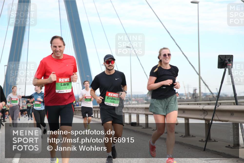 03.10.2025 - Köhlbrandbrückenlauf Jannik Wohlers http://msf.ph/oto/9156915 03.10.2025 15:34:45 Position 1 7755, 7038 meine-sportfotos.de