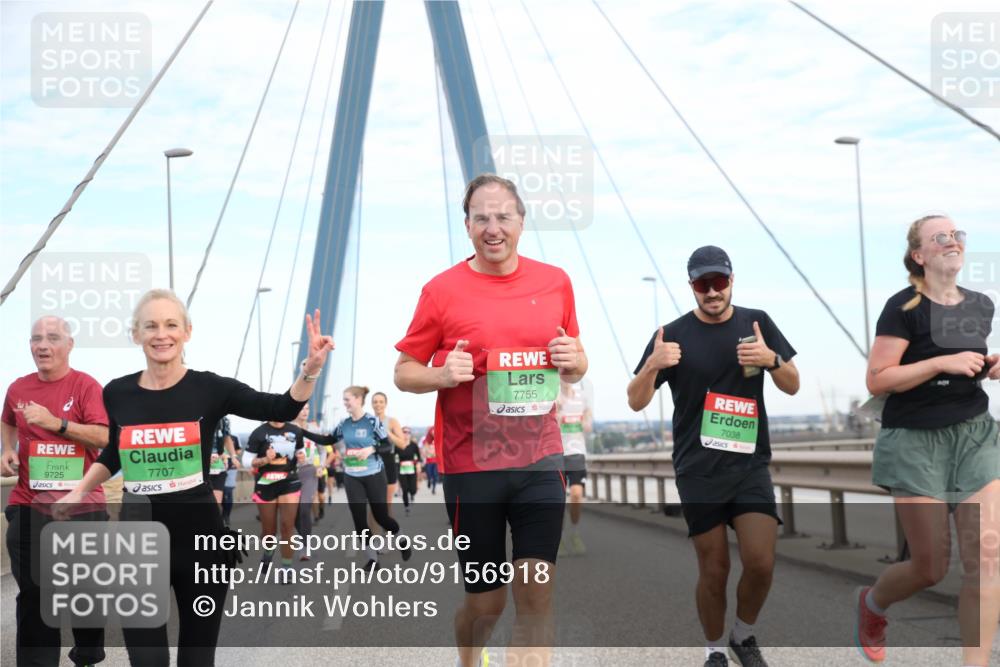 03.10.2025 - Köhlbrandbrückenlauf Jannik Wohlers http://msf.ph/oto/9156918 03.10.2025 15:34:46 Position 1 9725, 7707, 7755, 7038 meine-sportfotos.de