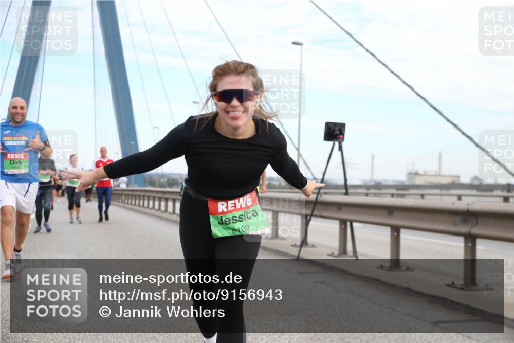 03.10.2025 - Köhlbrandbrückenlauf Jannik Wohlers http://msf.ph/oto/9156943 03.10.2025 15:34:53 Position 1 111, 9586, 8109 meine-sportfotos.de