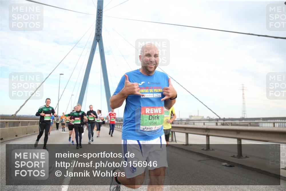 03.10.2025 - Köhlbrandbrückenlauf Jannik Wohlers http://msf.ph/oto/9156946 03.10.2025 15:34:55 Position 1 9586 meine-sportfotos.de