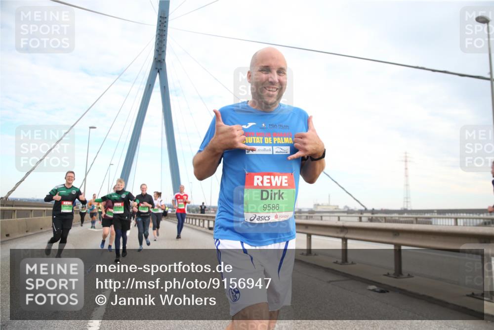 03.10.2025 - Köhlbrandbrückenlauf Jannik Wohlers http://msf.ph/oto/9156947 03.10.2025 15:34:55 Position 1 9586 meine-sportfotos.de