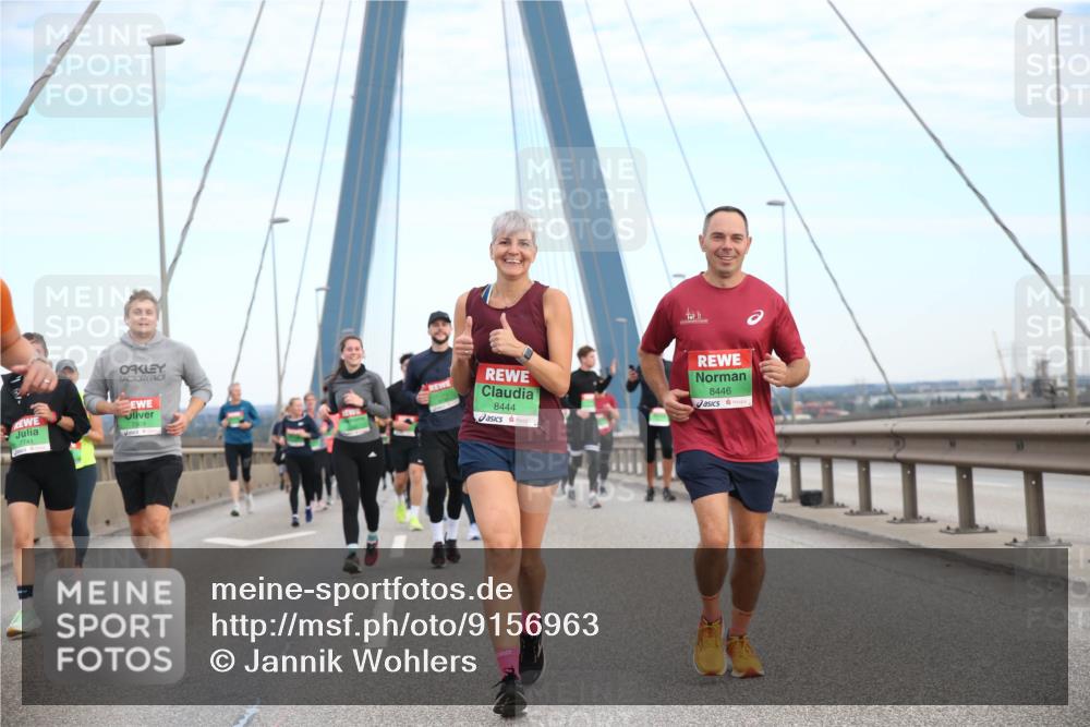 03.10.2025 - Köhlbrandbrückenlauf Jannik Wohlers http://msf.ph/oto/9156963 03.10.2025 15:35:01 Position 1 7741, 8444, 8446 meine-sportfotos.de