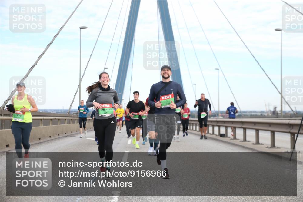 03.10.2025 - Köhlbrandbrückenlauf Jannik Wohlers http://msf.ph/oto/9156966 03.10.2025 15:35:04 Position 1 8223, 8252, 9740 meine-sportfotos.de