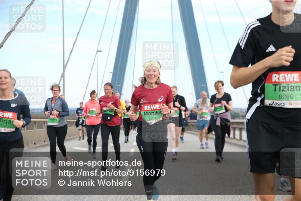03.10.2025 - Köhlbrandbrückenlauf Jannik Wohlers http://msf.ph/oto/9156979 03.10.2025 15:35:07 Position 1 8732, 8631, 9266 meine-sportfotos.de