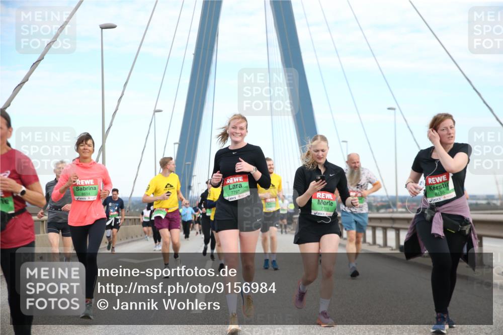 03.10.2025 - Köhlbrandbrückenlauf Jannik Wohlers http://msf.ph/oto/9156984 03.10.2025 15:35:09 Position 1 8614, 7797, 7709, 8195 meine-sportfotos.de