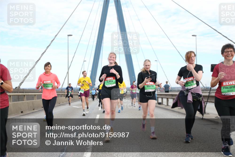 03.10.2025 - Köhlbrandbrückenlauf Jannik Wohlers http://msf.ph/oto/9156987 03.10.2025 15:35:10 Position 1 8614, 7797, 7709, 8195, 8344 meine-sportfotos.de