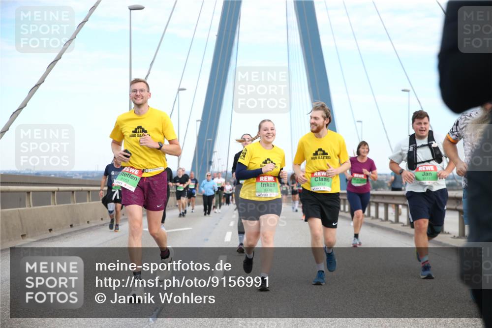 03.10.2025 - Köhlbrandbrückenlauf Jannik Wohlers http://msf.ph/oto/9156991 03.10.2025 15:35:12 Position 1 8163, 7, 8748, 8747, 8111 meine-sportfotos.de