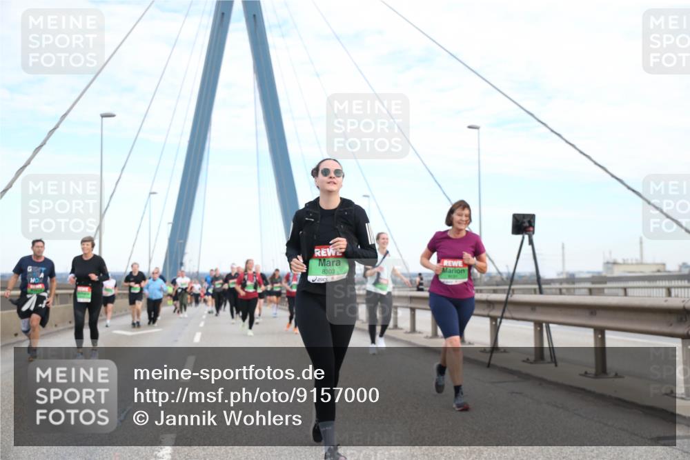 03.10.2025 - Köhlbrandbrückenlauf Jannik Wohlers http://msf.ph/oto/9157000 03.10.2025 15:35:15 Position 1 8303 meine-sportfotos.de