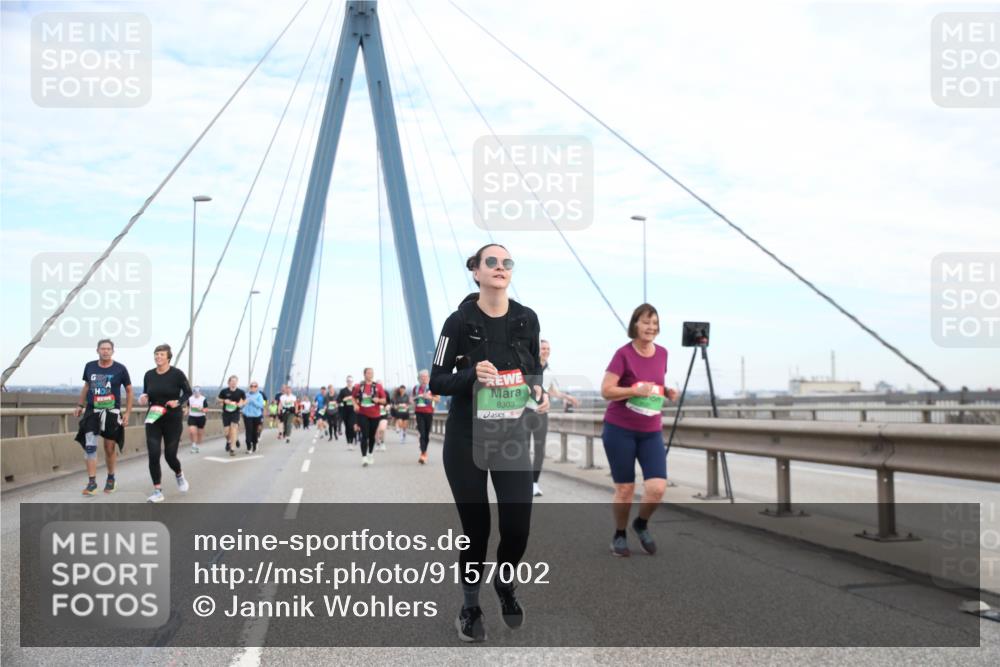 03.10.2025 - Köhlbrandbrückenlauf Jannik Wohlers http://msf.ph/oto/9157002 03.10.2025 15:35:15 Position 1 8303 meine-sportfotos.de