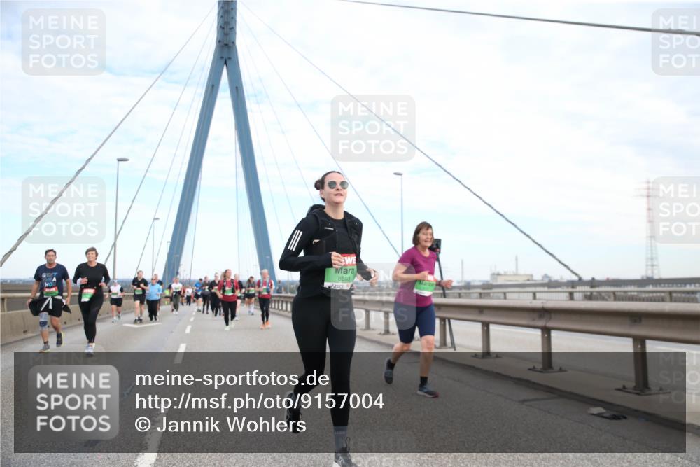 03.10.2025 - Köhlbrandbrückenlauf Jannik Wohlers http://msf.ph/oto/9157004 03.10.2025 15:35:15 Position 1 8303 meine-sportfotos.de