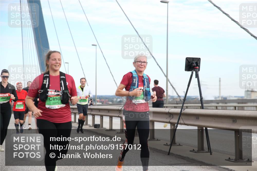 03.10.2025 - Köhlbrandbrückenlauf Jannik Wohlers http://msf.ph/oto/9157012 03.10.2025 15:35:19 Position 1 943, 8879, 8242 meine-sportfotos.de