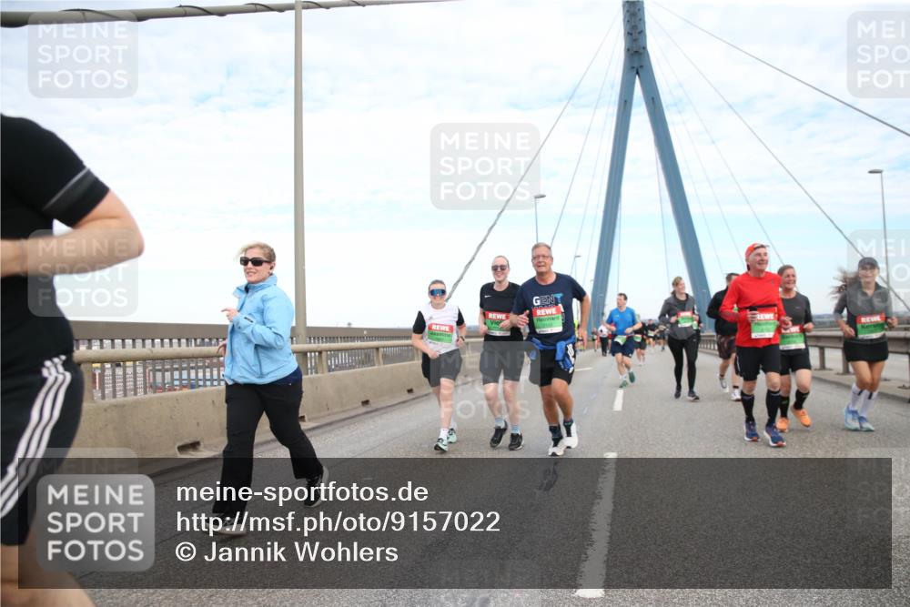 03.10.2025 - Köhlbrandbrückenlauf Jannik Wohlers http://msf.ph/oto/9157022 03.10.2025 15:35:23 Position 1 7607 meine-sportfotos.de