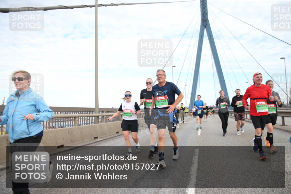 03.10.2025 - Köhlbrandbrückenlauf Jannik Wohlers http://msf.ph/oto/9157027 03.10.2025 15:35:23 Position 1 7152, 8160 meine-sportfotos.de