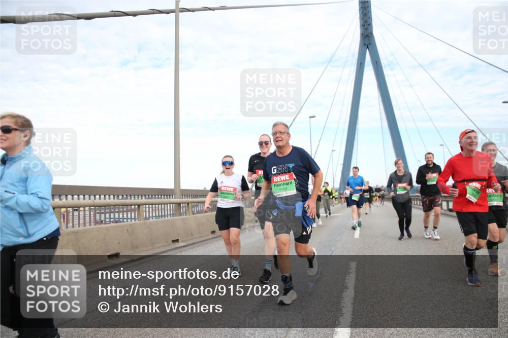 03.10.2025 - Köhlbrandbrückenlauf Jannik Wohlers http://msf.ph/oto/9157028 03.10.2025 15:35:23 Position 1 7152, 7807, 8159, 211 meine-sportfotos.de