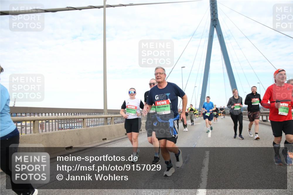 03.10.2025 - Köhlbrandbrückenlauf Jannik Wohlers http://msf.ph/oto/9157029 03.10.2025 15:35:23 Position 1 7807, 100, 7152, 8160 meine-sportfotos.de