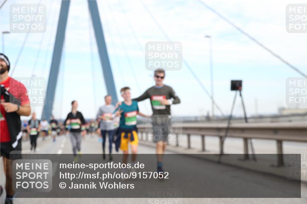 03.10.2025 - Köhlbrandbrückenlauf Jannik Wohlers http://msf.ph/oto/9157052 03.10.2025 15:35:34 Position 1  meine-sportfotos.de