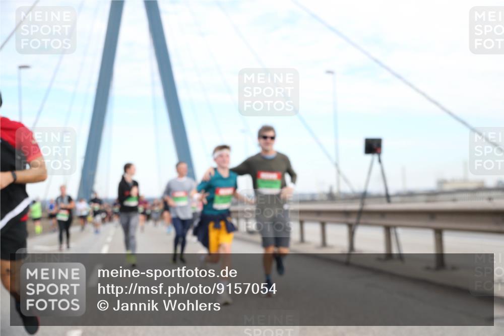 03.10.2025 - Köhlbrandbrückenlauf Jannik Wohlers http://msf.ph/oto/9157054 03.10.2025 15:35:34 Position 1  meine-sportfotos.de