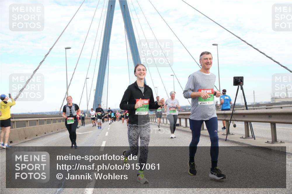 03.10.2025 - Köhlbrandbrückenlauf Jannik Wohlers http://msf.ph/oto/9157061 03.10.2025 15:35:36 Position 1 8218, 8219 meine-sportfotos.de